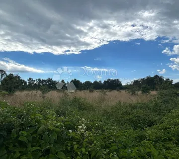 Građevinsko Zemljište za Investiciju u Puli - 1776 m² - cover