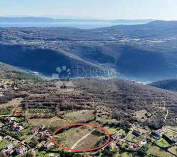 ATRAKTIVNO ZEMLJIŠTE! Građevinsko zemljište 4km od Labina - cover