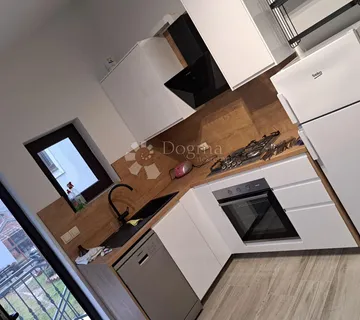 Stan u mirnom dijelu Marčelja - cover