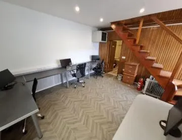 Stambeno-poslovna zgrada Trnje, 421 m², parking - cover