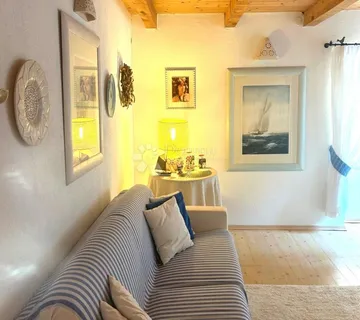 ROVINJ – fantastičan dvoetažni stan s pogledom - cover