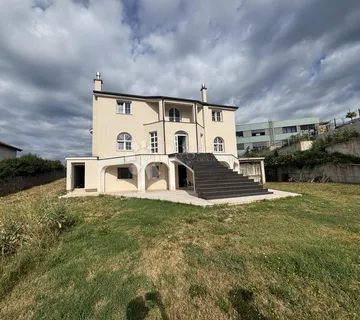 KASTAV, Brnčići, kuća 320m2 - cover