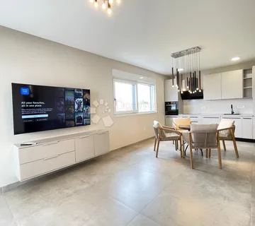 Privlaka - apartman na 1. katu s pogledom na more