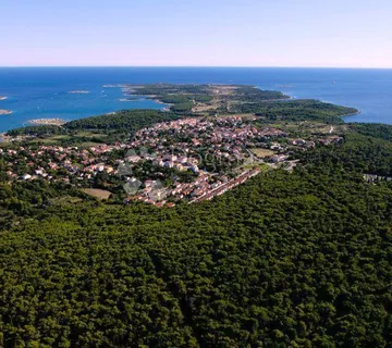 300 M Od Mora, Top Lokacija! Građevinska Parcela - Premantura, Medulin