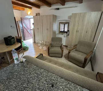 Najmam za 4 radnice/radnika - Rijeka