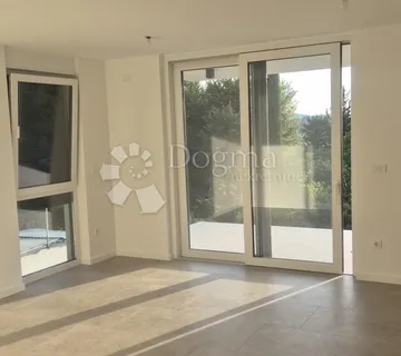 Krk, Omišalj - predivan apartman u novogradnji samo 150 metara od mora