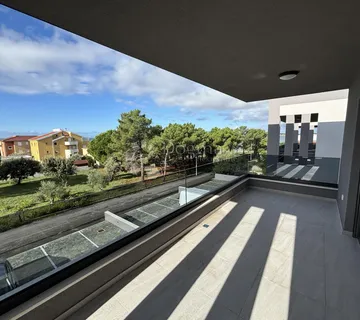 Luksuzni Apartman Na Otoku Viru, 100 M Od Mora