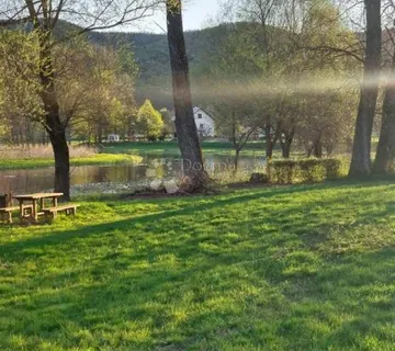 Zemljište Na Atraktivnoj Lokaciji Uz Rijeku Gacku - Čovići, Otočac