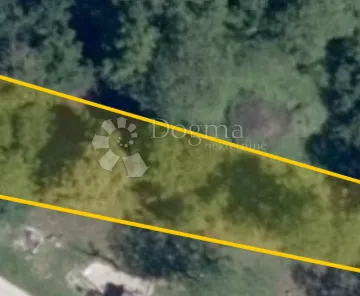 Na prodaju poljoprivredno zemljište – 825 m², Donja Voća!