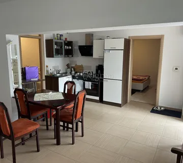 Srdoči Prizemni Stan Sa Puno Potencijala - Rijeka