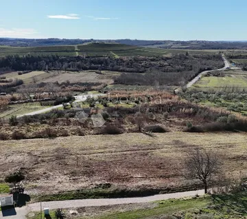 Istra - zemljište za vilu s panoramskim pogledom - Buje