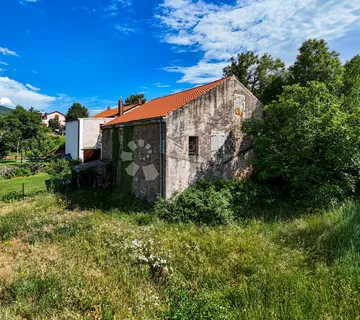 Kuća/starina sa prostranom okućnicom! - Hreljin, Bakar
