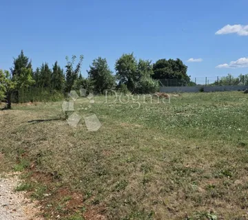 NOVIGRAD,okolica,građevinska parcela na TOP lokaciji