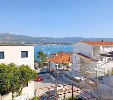 SAMOSTOJEĆA KUĆA 70 M OD MORA, MASTRINKA - cover