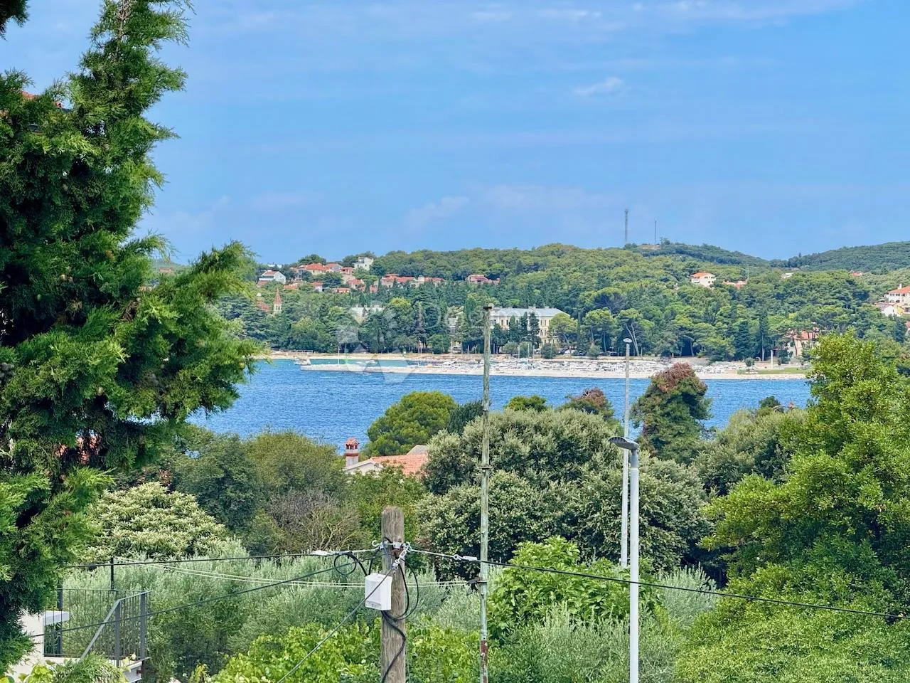 Garsonjera sa pogledom na more-ROVINJ - cover