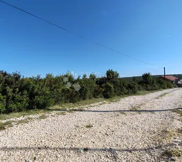 Debeljak - Građevinsko zemljište 660m2 - cover