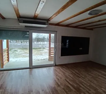 Super moderna kuća u izgradnji! - cover