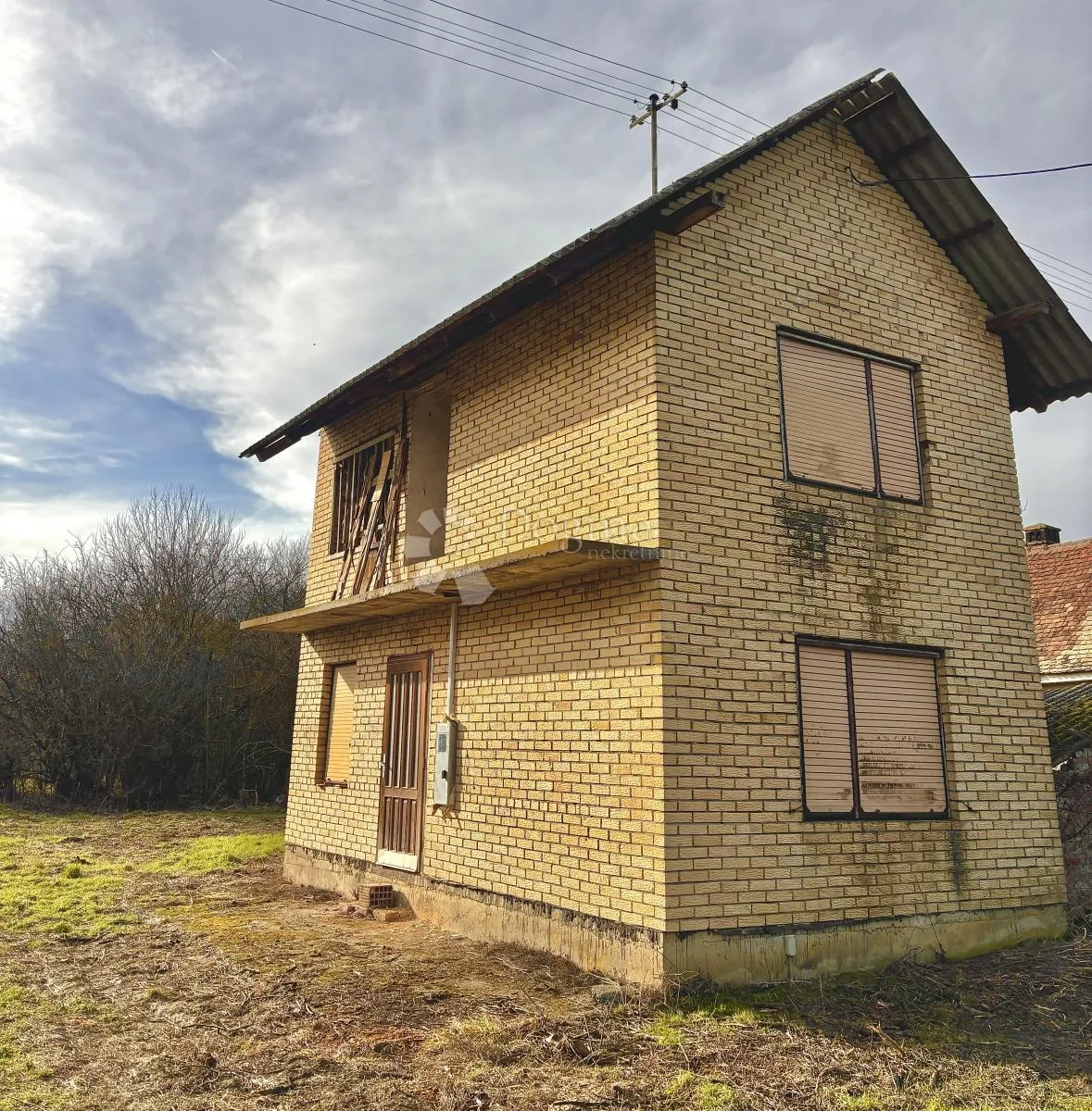 Obiteljski dom - Nadomak Osijeka - cover