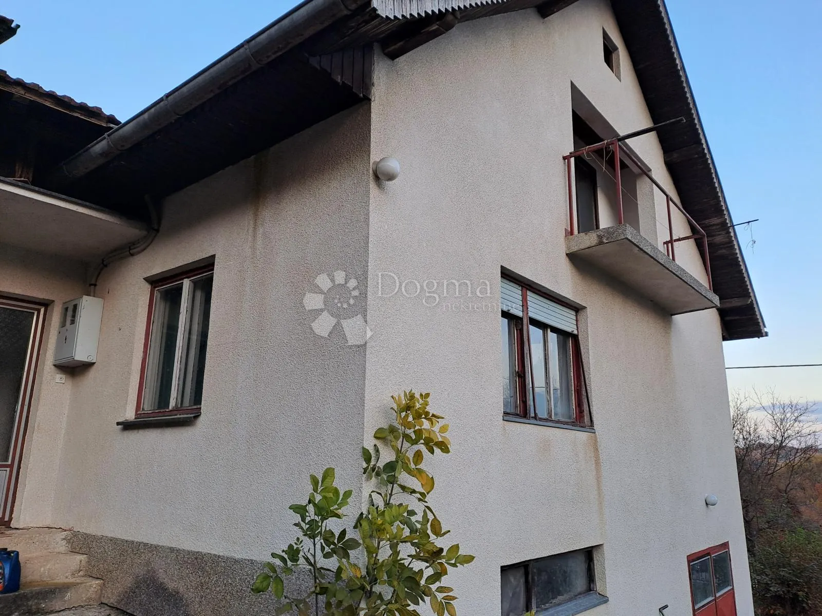 Topusko, lijep pogled, lijep voćnjak, lijepa cijena - cover