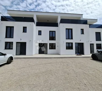 Moderna kuća sa pogledom na more - Poreč