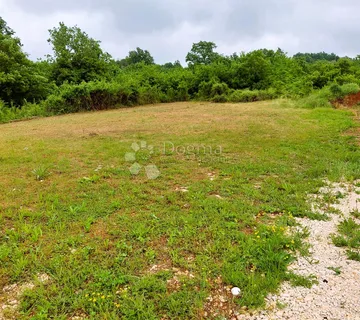 Građevinsko zemljište 612 m2 - Gočan Barban