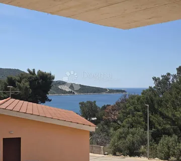 PRIMOŠTEN-STAN S POGLEDOM NA MORE s2