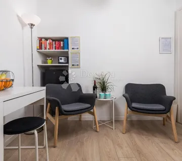 Centar, prilika za investitore... 136m2 EKSKLUZIVNA PRODAJA - cover