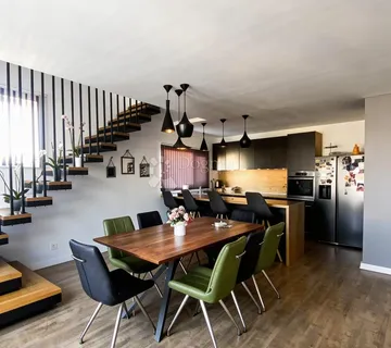 Stan: Strožanac, 156m2, novogradnja - Podstrana - Strožanac Donji, Podstrana