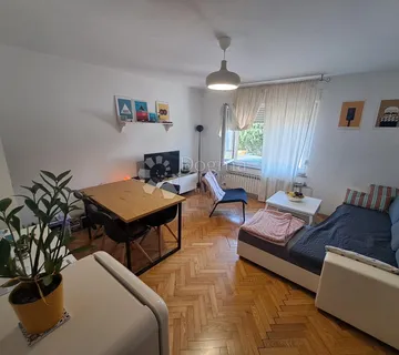 Dvije Stambene Jedinice - Rudeš - Zagreb