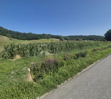 Građevinsko zemljište 1.949m² nadomak centra Sv. Križa Začretja! - Kozjak Začretski, Sveti Križ Začretje