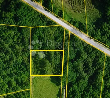POLJOPRIVREDNO ZEMLJIŠTE 500 m² – ŠIŠAN - Šišan, Ližnjan