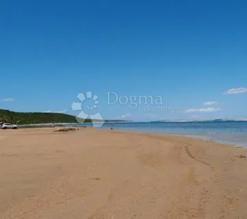 LJUBAČKI STANOVI- građevinsko zemljište - Ljubač, Ražanac