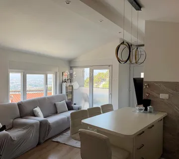 Autentična kućica s dva stana u Kliškoj Varoši! - cover