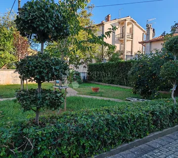 KUĆA 50m OD MORA - cover