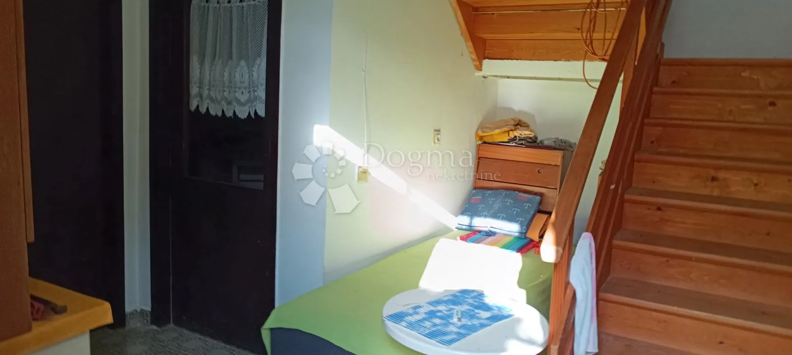 Bribir, kamena kuća 150 m2, okućnica  - cover