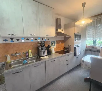 3sobni stan fantastična pozicija,prilika! - cover