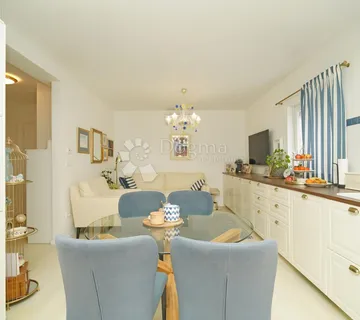 Stan koji ima sve – Medulin, prizemlje s velikim vrtom - cover