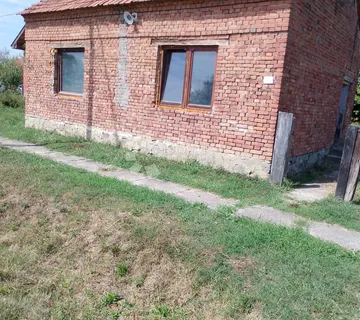 Prilika za novi početak: kuća s prostranim zemljištem i velikim potencijalom - cover