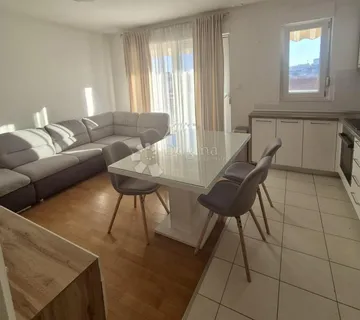 Odmah useljiv stan, Split, 47m2 - cover