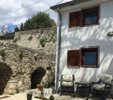 Bribir,kuća u centru - cover
