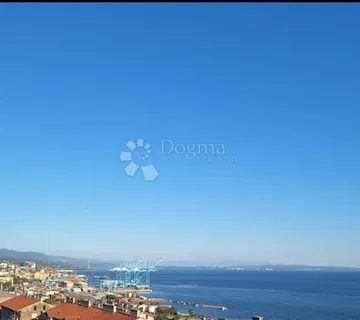 Praktičan i svijetao stan sa pogledom na more - cover