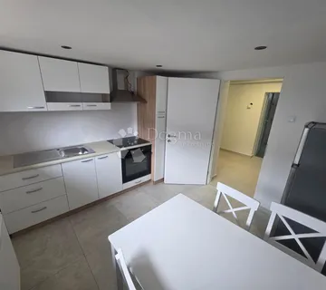 Uređen stan 1S + DB – dugoročni najam - cover