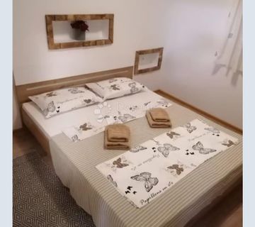 Kuća s bazenom Gornji Karin - cover