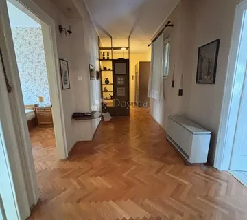 Prostrani stan 121.87 m2 - Manuš,Split - cover