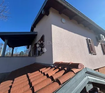 Viškovo - samostojeća kuća s okućnicom - cover