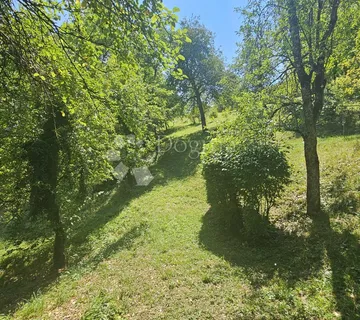 Kuća, Vrbovsko, 180 m2, velika okućnica - cover