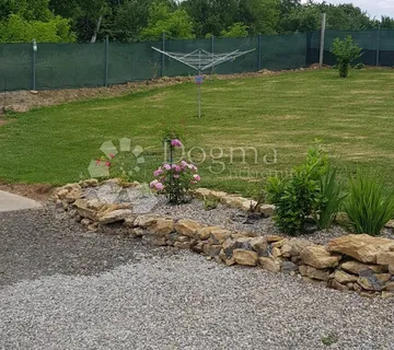 ČAGLIN - LIJEPA KUĆA NA PROSTRANOJ OKUĆNICI - cover