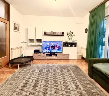 Bukovačka cesta,3soban,velika terasa,garaža, 200m2 - cover