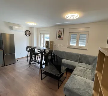 Viškovo, stan u novogradnji kompletno opremljen - cover