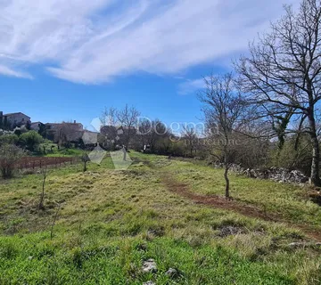  Grožnjan,okolica, građevinsko zemljište na kraju naselja - cover